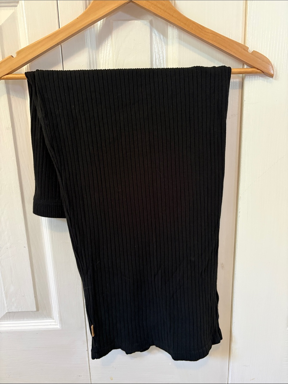 tentree Black Ribbed Wide-Leg Knit Pants